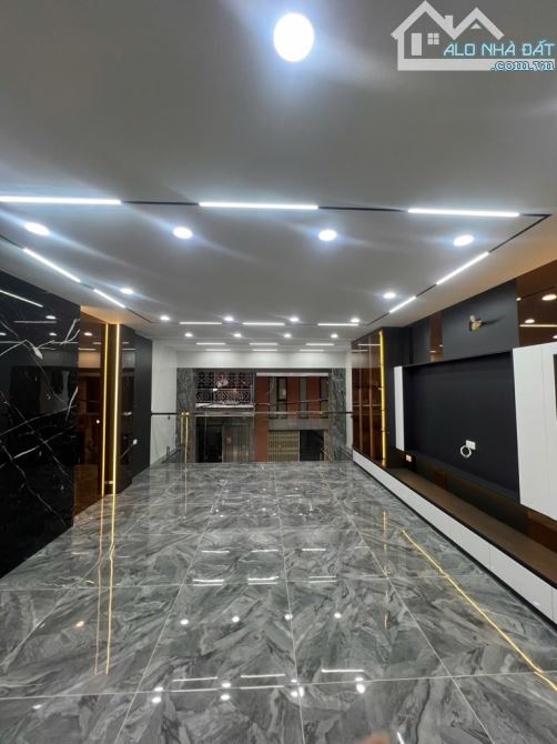 BÁN NHÀ PHÂN LÔ MINH KHAI 68M MT5M, 7 TẦNG, THANG MÁY, GARA Ô TÔ, FULL NỘI THẤT - 4