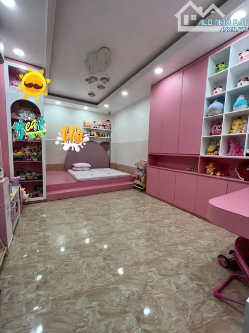 NHÀ SIÊU VIP CÓ HẦM  ÔTÔ VÀO NHÀ NGAY CHỢ HÒA BÌNH TRẦN TUẤN KHẢI Q5 – 7 TẦNG TẦM 17 TỎI - 4