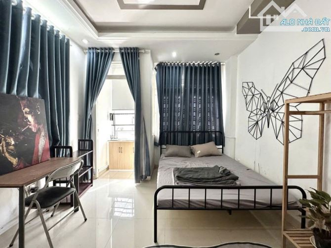 💥XE HƠI THÔNG - HOÀNG HOA THÁM - P.5 - PHÚ NHUẬN 👉 8,7 TỈ TL - 4 TẦNG - 5 PHÒNG - 5WC - 4