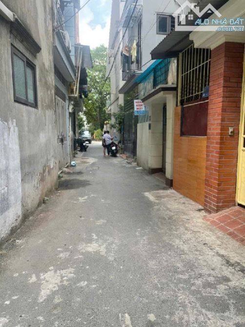 CCMN 18 PHÒNG KHÉP KÍN - THANG MÁY - DT 72M2 - DÒNG TIỀN CỰC KHỦNG - 200TR/NĂM - 4