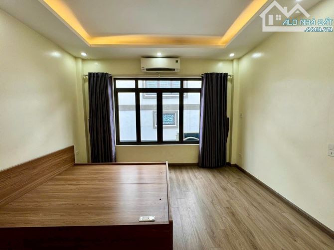 PHÂN LÔ Ô TÔ CHẠY VÒNG QUANH - HỒ ĐỀN LỪ - 45M2 - 5 TẦNG - 2 THOÁNG - 4