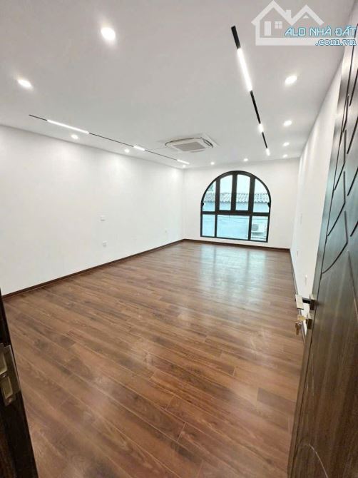 Anh Quang Cần Tiền Bán Gấp Nhà Cổ Linh 58m2 7T Thang Máy, Gara 2 Ô Tô, Nhỉnh 16 Tỷ - 4