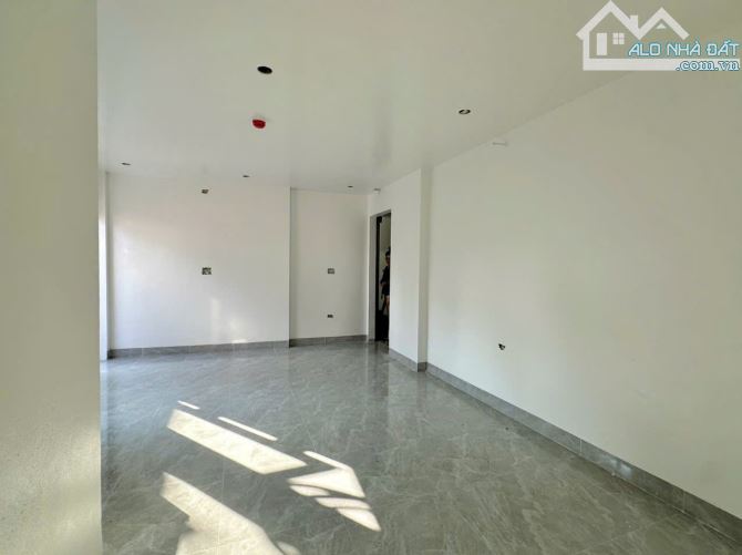 Cho Thuê CCMN 530 Thuỵ Khuê Tây Hồ 30m2 Studio Cửa Sổ Ban Công Thang Máy  PCCC An Toàn - 4