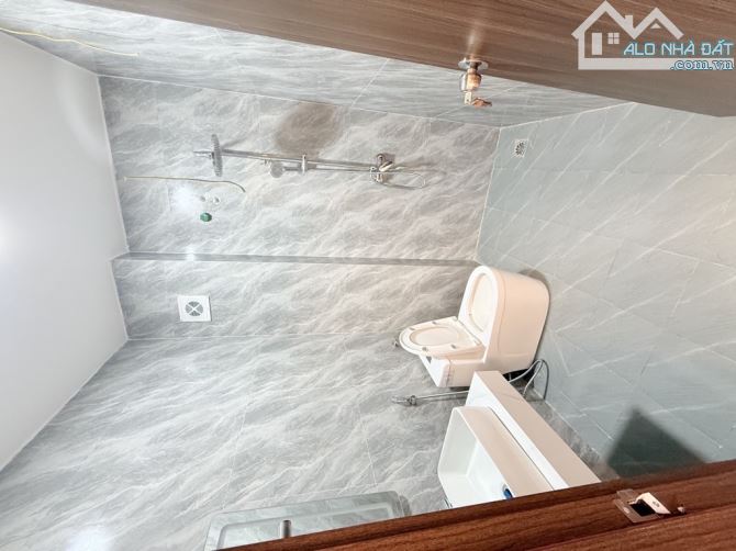 💜BÁN NHÀ BÁT KHỐI - CỔ LINH 35M - 5 TẦNG - HƠN 5 TỶ - 4