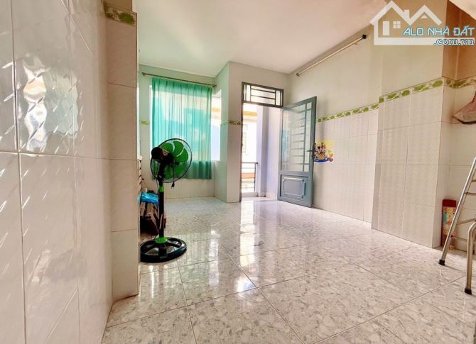 BÁN NHÀ P10, Q6- ĐƯỜNG VÀNH ĐAI- 4 TẦNG- MẶT TIỀN SIÊU HIẾM- CỰC ĐẸP- CHỈ 5.7 tỷ - 4