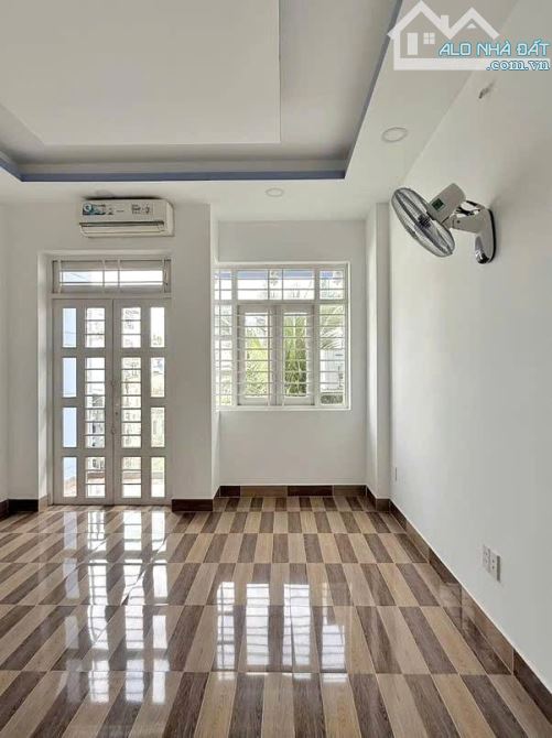 DƯƠNG CÁT LỢI NHÀ BÈ, 80M2, CHỈ 6,2 TỶ, NHÀ 3 TẦNG, HẺM Ô TÔ, GẦN CẦU PHÚ XUÂN. - 4