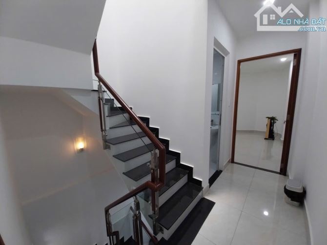 BÁN NHÀ 3 TẦNG LÊ HOÀNG PHÁI P17 GÒ VẤP– HẺM XE HƠI – 3PN CHỈ  5.45tỷ - 4