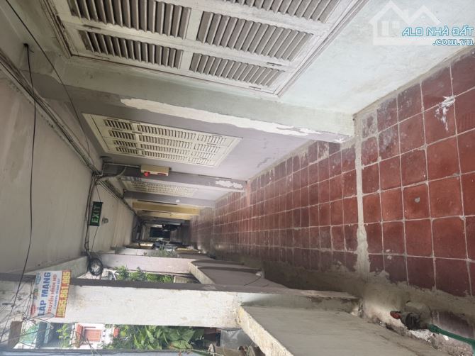 Bán căn hộ Tâp Thể Bách Khoa 75m2 T2 , 2 MẶT THOÁNG - Ô TÔ ĐỖ CẦU THANG-2PN RIÊNG - GIÁ 4. - 4