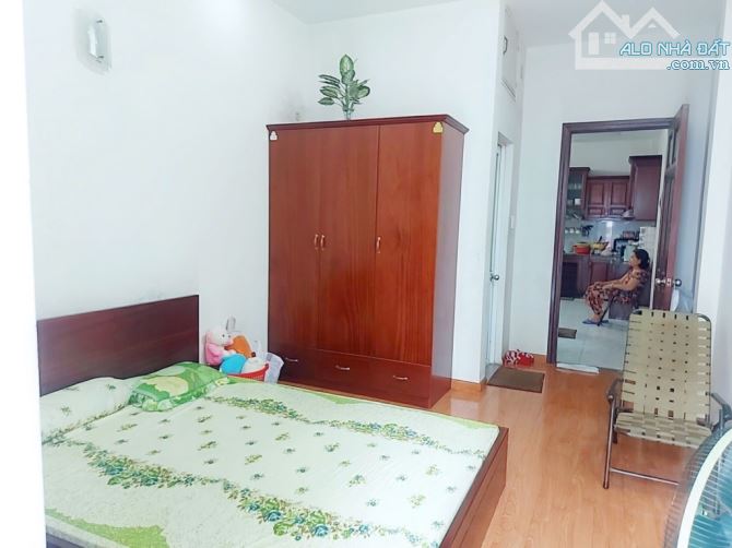 TÒA NHÀ TO- MẶT TIỀN ĐƯỜNG LỚN-DÒNG TIỀN CAO-BÁN NHÀ 4×30-5TẦNG MT ĐƯỜNG NGUYÊN OANH GÒ VẤ - 4