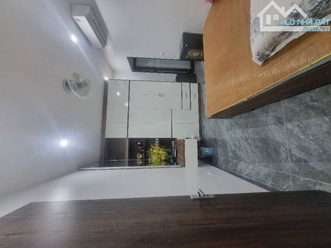 TRUNG TÂM THANH TRÌ 50M2, SÁT Ô TÔ, VỈA HÈ, VỊ TRÍ VIP GIÁ 5 TỶ - 4