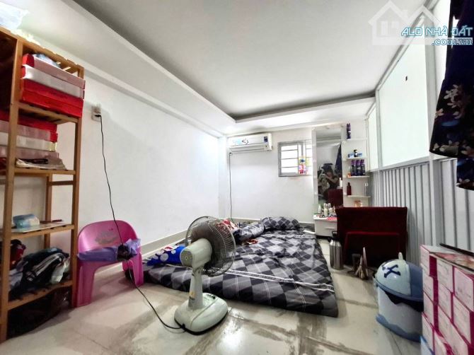 Nhà Đang Kinh Doanh Quán Ăn - Tọa Lạc Đường Tân Hòa Đông Quận 6 - 4
