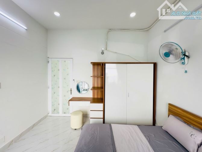 🏡 NHÀ ĐẸP HẺM XE HƠI THÔNG LÊ VĂN KHƯƠNG ,2 TẦNG - FULL NỘI THẤT-GIÁ CHỈ 3.x TỶ - 4
