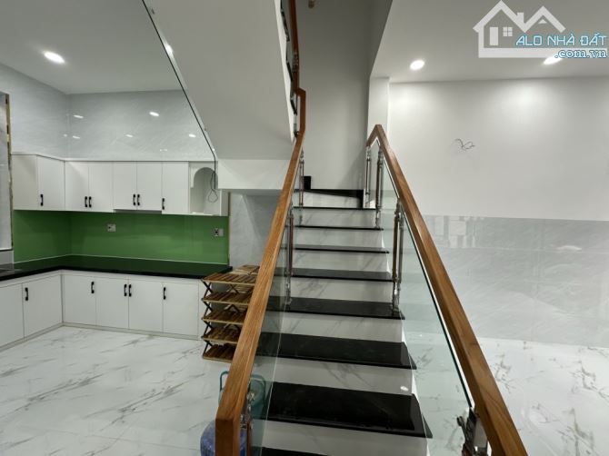 SIÊU PHẨM 4 TẦNG- KHU VIP NHÀ LẦU - NGAY HOÀ BÌNH NỐI DÀI-TÂN PHÚ -GIÁP Q6 -Q11 -NGANG 7.7 - 4