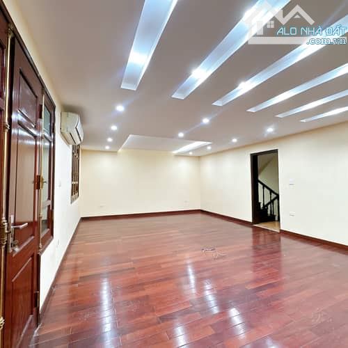 BÁN GẤP TÒA NHÀ VĂN CAO 110M2, 10 TẦNG, NHỈNH 80TỶ - 4