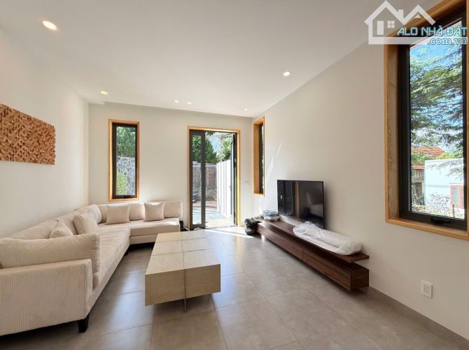 Nhà 3 lầu hẻm 19/5 , góc 2mt, trước nhà đường qh 24m, cách 19/5 chỉ 30m - cách Mai Thị Lựu - 4