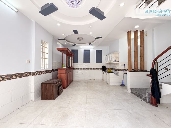 SÁT MẶT TIỀN • PHAN ĐĂNG LƯU • GẦN 40M2 • 4 TẦNG ST • HẺM XE HƠI • 7 TỶ - 4