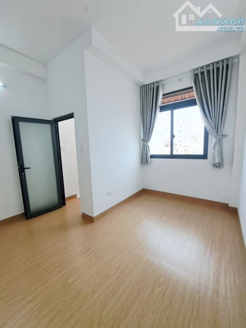 Siêu Phẩm Tân Phú– 5Tầng BTCT – 3PN- 4WC– Full Nội Thất – Chỉ 3,65Tỷ Gần Aeon Mall - 5