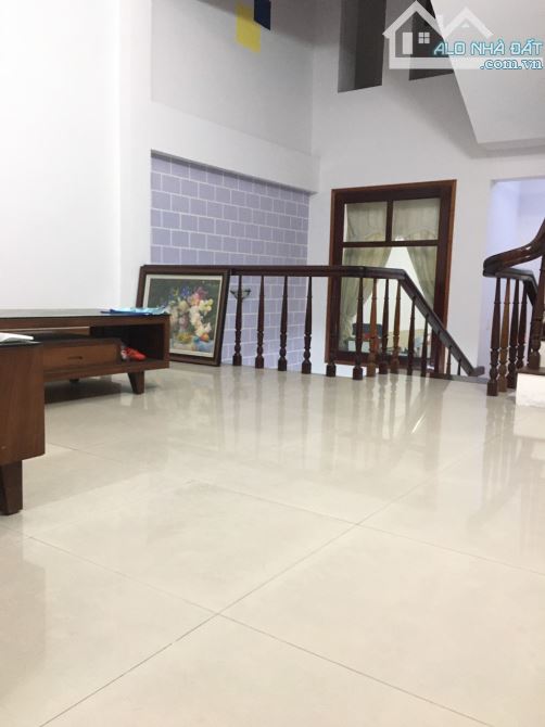 Bán nhà 2 tầng đường Trường Chinh dt: 198m2, giá chỉ 6,3 tỷ, - 5