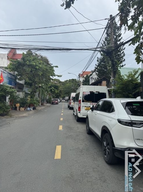 HẺM XE HƠI TRÁNH NHAU KHU KIẾN THIẾT HIỆP PHÚ NGANG HIẾM GẦN 7m; 97 m2 CHỈ 10 TỶ - 5