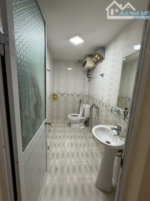 Bán căn nhà lô góc độc lập 3 mặt thoáng - 5