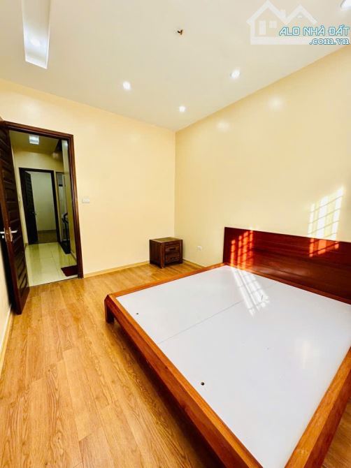 👉 CẦN GIAO DỊCH NHANH, NHÀ TỨ LIÊN TÂY HỒ. PHÂN LÔ BÀN CỜ THÔNG THOÁNG. 40M x 5 TẦNG - 5