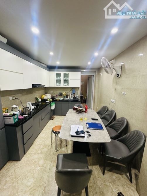 MẶT PHỐ DÂN XÂY OTO TRÁNH - FULL NỘI THẤT - Ô CHỜ THANG MÁY - BAY NHANH - 5