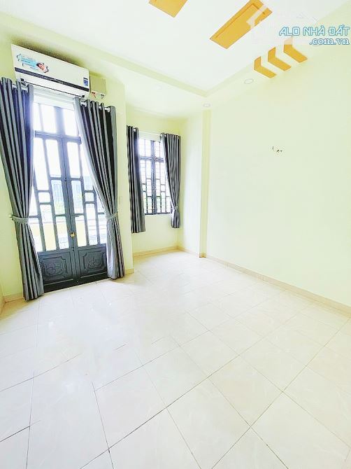 BÁN NHÀ - NGAY TRƯỜNG HỌC KIM ĐỒNG HẺM Ô TÔ - THÔNG - GẦN MẶT TIỀN ĐƯỜNG  - 4X14M - CHỈ HƠ - 5