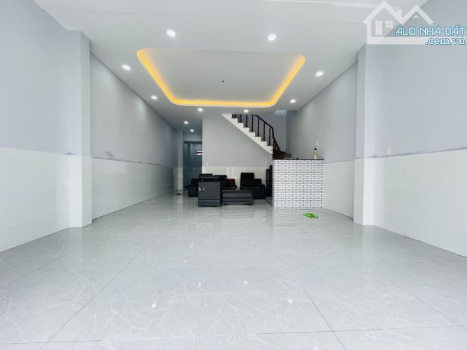 mặt tiền số..ngang rộng dài vi vu...giá cực tốt.hẻm ôtô - 5