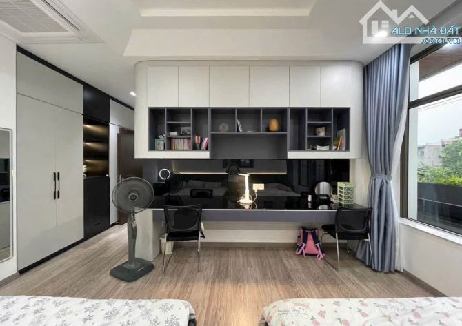 Bán Biệt Thự 3 tầng Siêu Vip 2 Mặt tiền - KHu Nam Việt Á - DTĐ 244m ngang 14m - 5