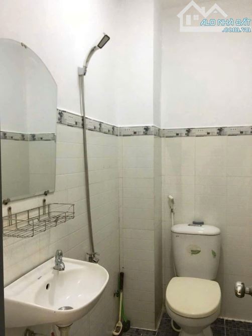 Nhà mới đẹp Nguyễn Tri Phương 2 lầu, 3.2x9 - 2PN 3WC 12tr gần ĐH Kinh Tế - 5