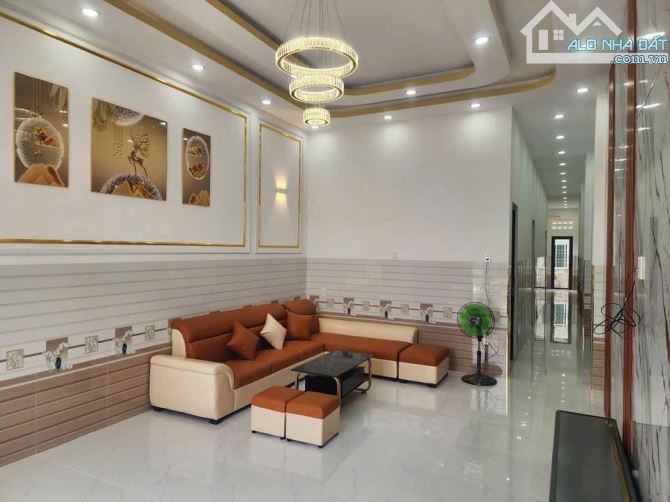 Bán gấp căn nhà Đ.Suối Lội - củ chi - 151m2 - 835 Triệu - sổ riêng - 5