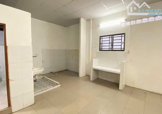 Kẹt Tiền Cần tiền bán nhanh Căn nhà cấp 4 kèm dãy trọ 178m2 Sổ Hồng Riêng 720triệu Bao Phí - 5