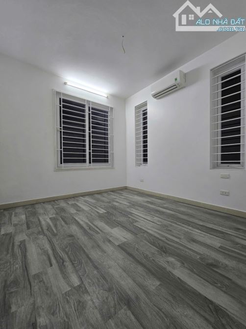 Mỹ Đình, Nhà đẹp ở ngay, Ô tô ba bước chân, DT 41m2 x 4 tầng, MT 3,8m, Giá nhỉnh 9 tỷ - 5