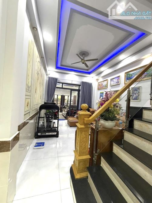 Bán nhà 3 tầng gần chợ dĩ an 1 gần siêu thị go bigc dt72m - 5