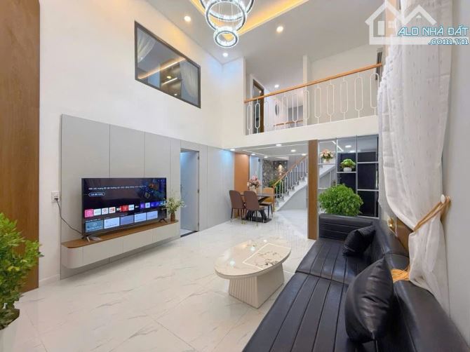 Nhà mới Nguyễn Chí Thanh - MT ngang 6m3 - nhà đẹp ngay đầu kiệt như hình - 5
