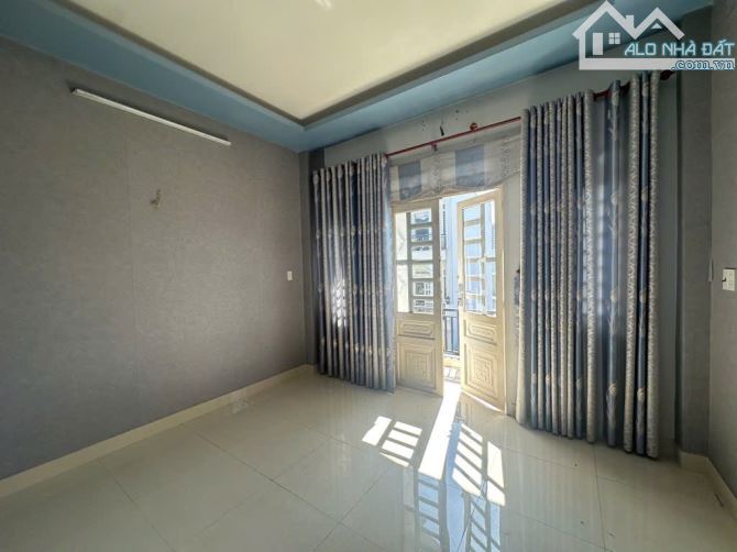 NHÀ 3 tầng đường NGUYỄN ẢNH THỦ , phường HIỆP THÀNH, Q12, dt 66m2 (4mx16m), Hẻm 5m💵 5,7 T - 5