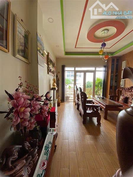 Nhà đẹp, hiếm Hoàng Hữu Nam Long Thạnh Mỹ, 5 Tầng, 60m2, giá 8,85 tỷ, đường 8met - 5