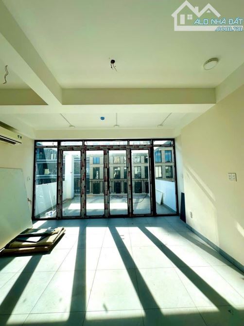🔥[PHÚ NHUẬN] MẶT TIỀN TRƯƠNG QUỐC DUNG - TÒA NHÀ 8 TẦNG - GẦN 120M2 - 35T - 5