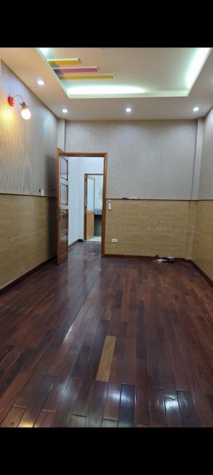 5 TẦNG - HẺM 5M - DÒNG TIỀN 300TR/ NĂM - CAO THẮNG -P3 -Q. 3-DT: 32m2- 9 tỷ 5 - 5