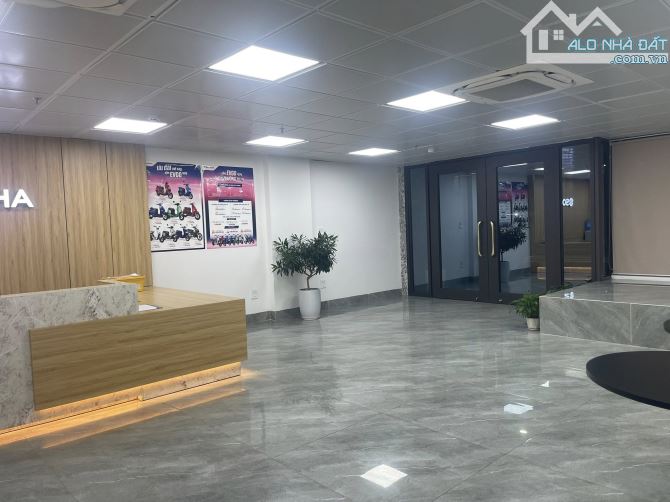 tòa nhà building  TRẦN THÁI TÔNG . 125m 9 tầng Rộng 8m1 vỉa hè ô tô tránh 89,9 tỷ - 5