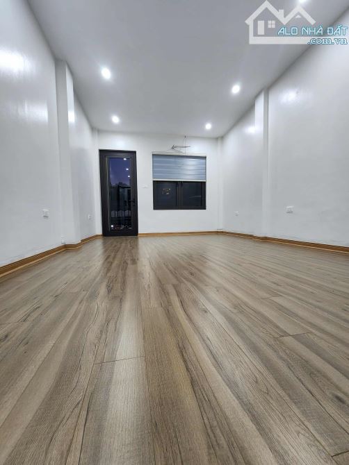 Bán nhà Phân Lô Nguyễn Chí Thanh 60m2, 6 tầng, thang máy , giá 2x tỷ - 5