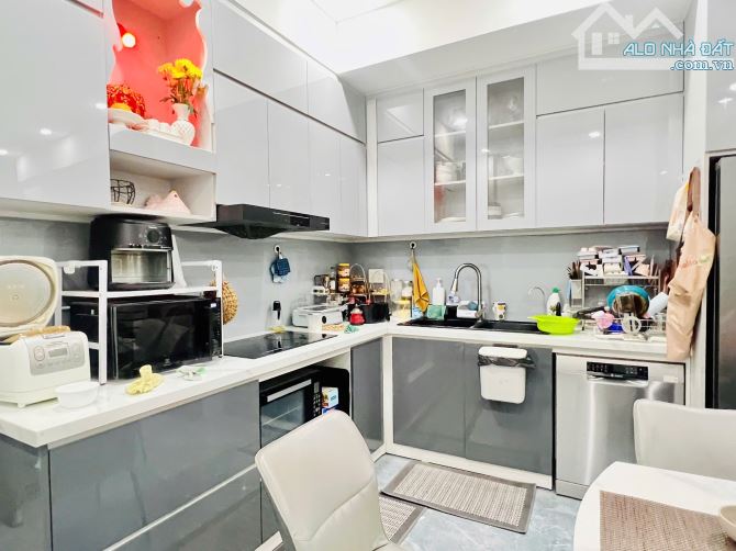Bán nhà Hẻm Xe Hơi đường Phan Anh , 355m2 ( 6 x 58 ) 4 TẦNG 16 Phòng , Thu nhập 50tr - 5