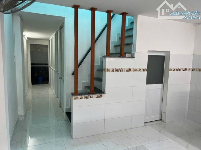 B.ÁN NH.À CHÍNH CHỦ TRANG BÌA - TRUNG TÂM QUẬN 5 - CÁCH MẶT TIỀN ĐƯỜNG 100M - DÒNG TIỀN 14 - 5