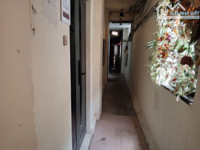 Bán Nhà mặt phố Lò Sũ 583m2, Mặt tiền 15.4m, Giá 346 tỷ, cách Hồ Hoàn Kiếm 50m