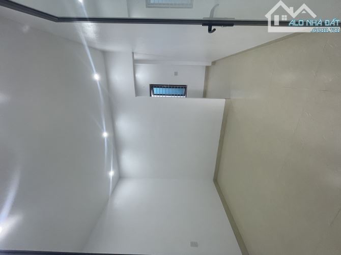 1.9 tỷ căn nhà 3 tầng dt 40.3m. Nhà đẹp long lanh Trần Lãm Tp Thái Bình - 6