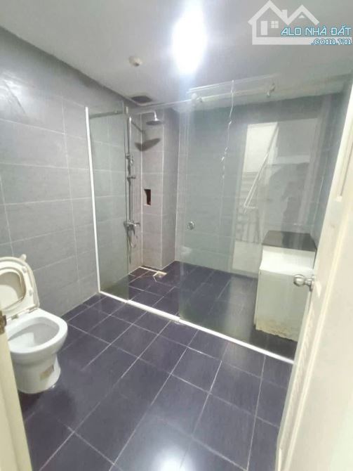 CHO THUÊ NHÀ NGUYÊN CĂN DT KHỦNG 8X15M 1T2L 3PN 2WC SÂN OTO ĐƯỜNG 24 LINH ĐÔNG - 7