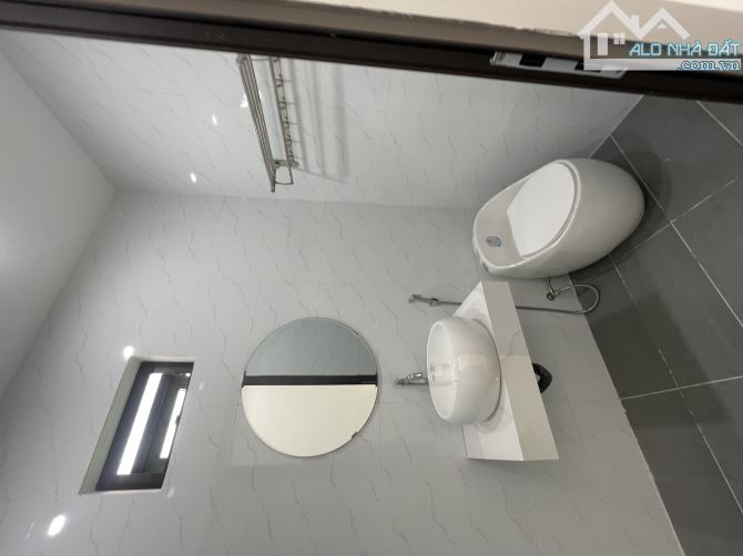 BÁN NHÀ KIỆT TRẦN XUÂN LÊ , 3 TẦNG ,3 PHÒNG NGỦ ,CÓ CHỖ ĐẬU OTO - 6