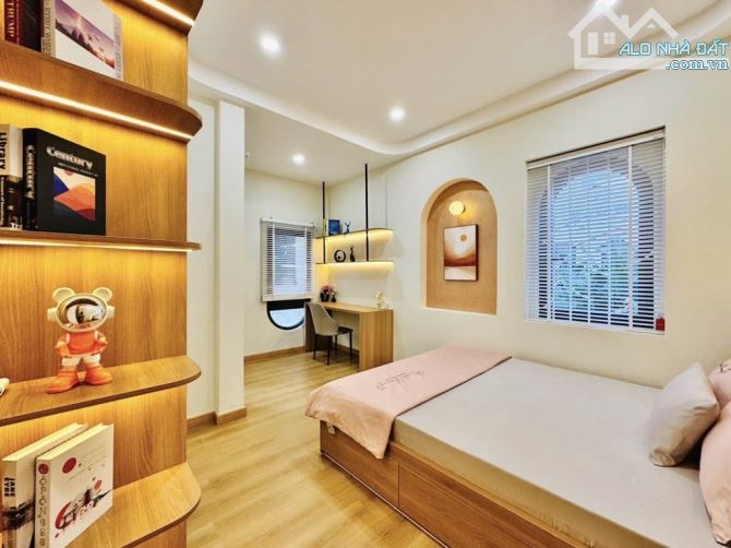 🔥SÁT KHU D2🔥 - P.25 BÌNH THẠNH - 45M2 - NGANG 5,2M VUÔNG VỨC - CHỈ NHỈNH 6TỶ - 6