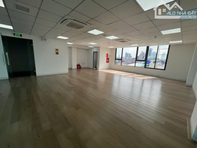 Cho Thuê Toà Nhà Văn Phòng 140m2 x 10 tầng  giá thuê 170 triệu/tháng tại Nguyễn Hoàng - 6
