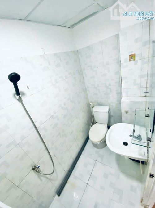 Cho thuê căn hộ quận 5 gần cầu Nguyễn Văn Cừ, cửa sổ thoáng - 6